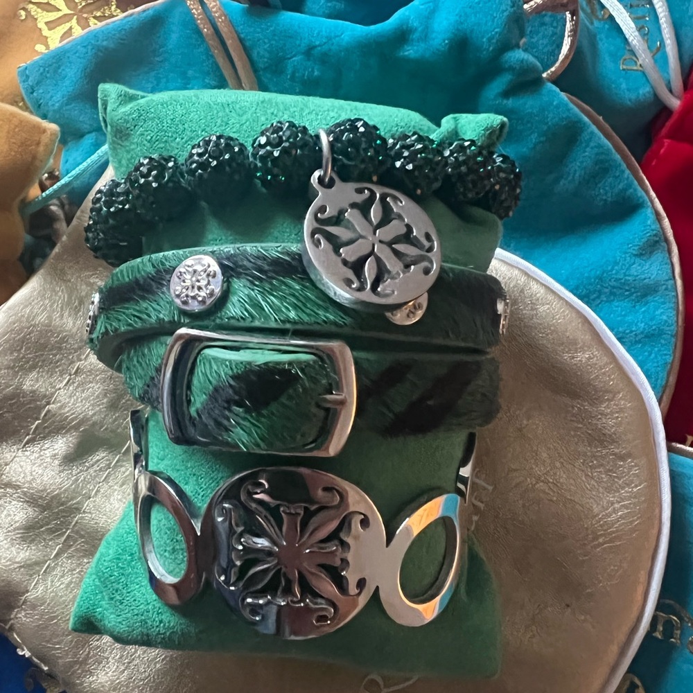 Rustic cuff set -LOT - Picture 8 of 8